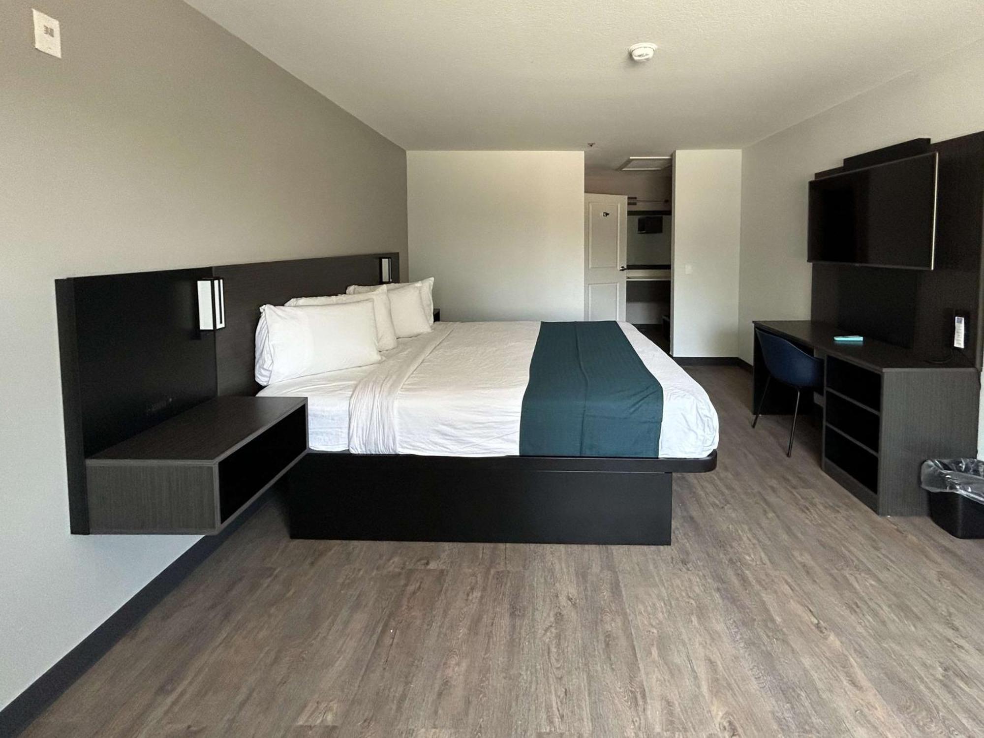Motel 6 Lake Elsinore, Ca Екстериор снимка