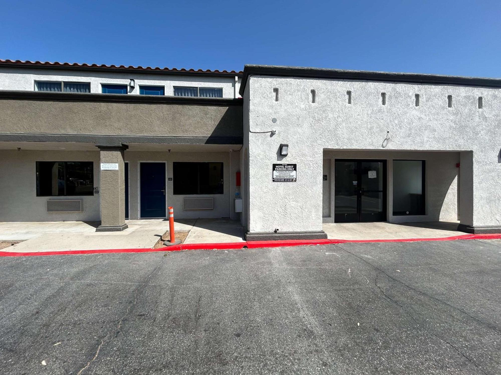 Motel 6 Lake Elsinore, Ca Екстериор снимка